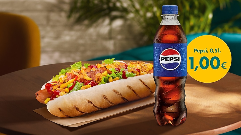 Na vizuáli možno vidieť novinku Hot dog Texas a nápoj Pepsi. Vpravo sa tiež zobrazuje žlté koliesko s cenou 0,30 eura za nápoj.